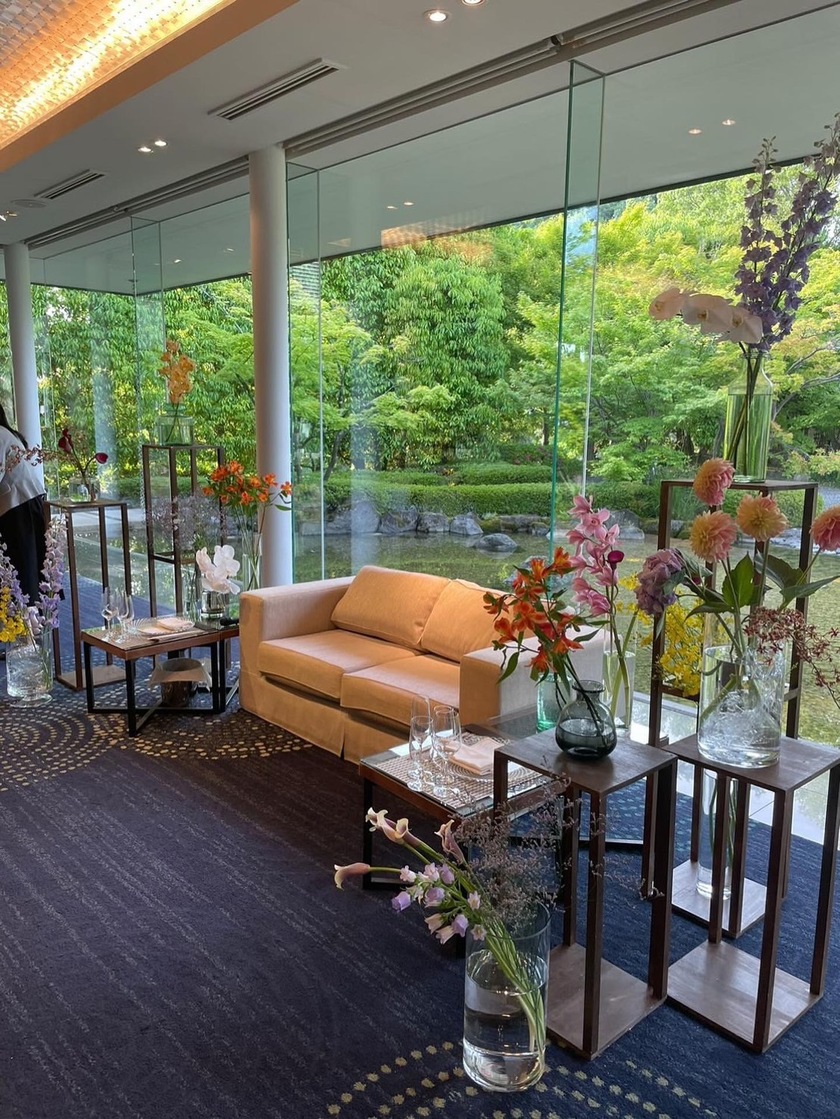 Are there certain flowers that cannot be specified depending on the season? Check with actual wedding photos [Bouquet and Floral Decoration Calendar].にて紹介している画像