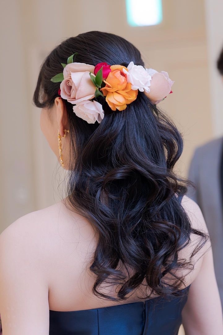 Are there certain flowers that cannot be specified depending on the season? Check with actual wedding photos [Bouquet and Floral Decoration Calendar].にて紹介している画像