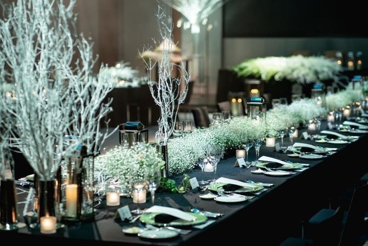 Are there certain flowers that cannot be specified depending on the season? Check with actual wedding photos [Bouquet and Floral Decoration Calendar].にて紹介している画像