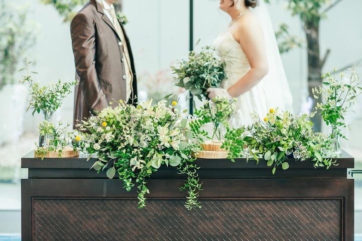Are there certain flowers that cannot be specified depending on the season? Check with actual wedding photos [Bouquet and Floral Decoration Calendar].にて紹介している画像