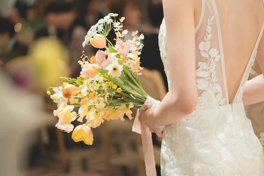 Are there certain flowers that cannot be specified depending on the season? Check with actual wedding photos [Bouquet and Floral Decoration Calendar].にて紹介している画像