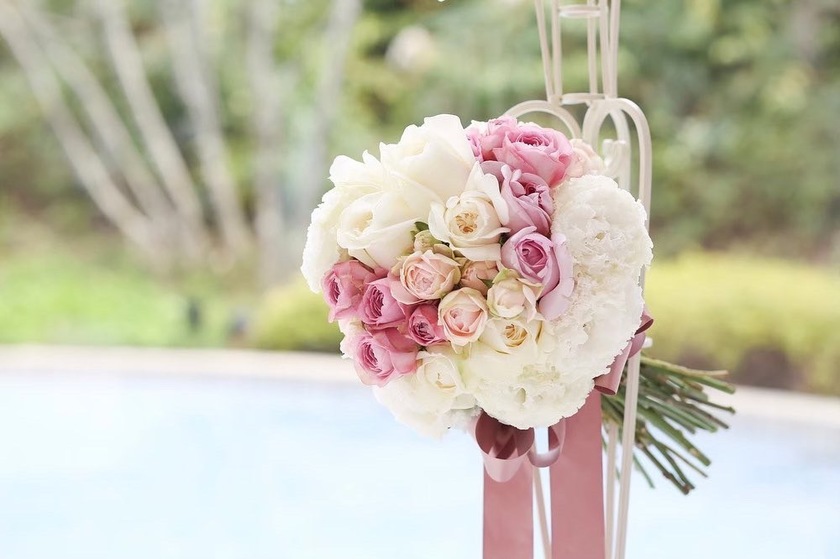 Are there certain flowers that cannot be specified depending on the season? Check with actual wedding photos [Bouquet and Floral Decoration Calendar].にて紹介している画像