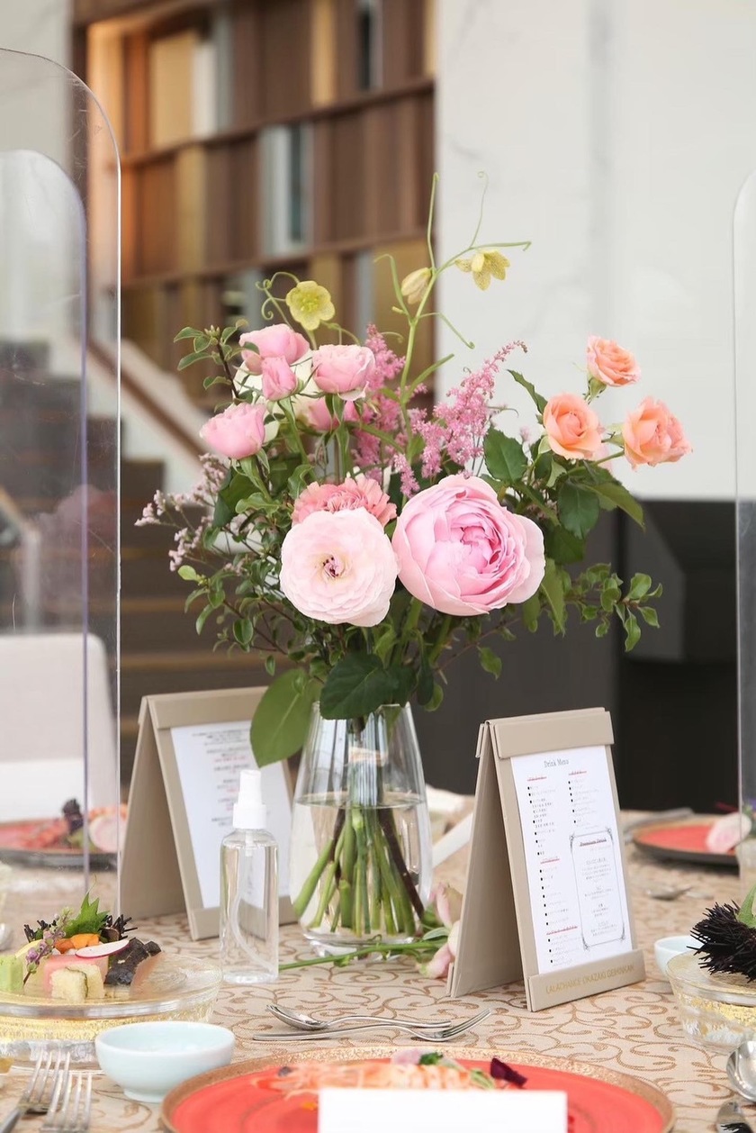 Are there certain flowers that cannot be specified depending on the season? Check with actual wedding photos [Bouquet and Floral Decoration Calendar].にて紹介している画像