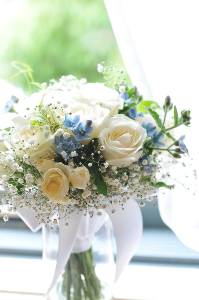 Are there certain flowers that cannot be specified depending on the season? Check with actual wedding photos [Bouquet and Floral Decoration Calendar].にて紹介している画像