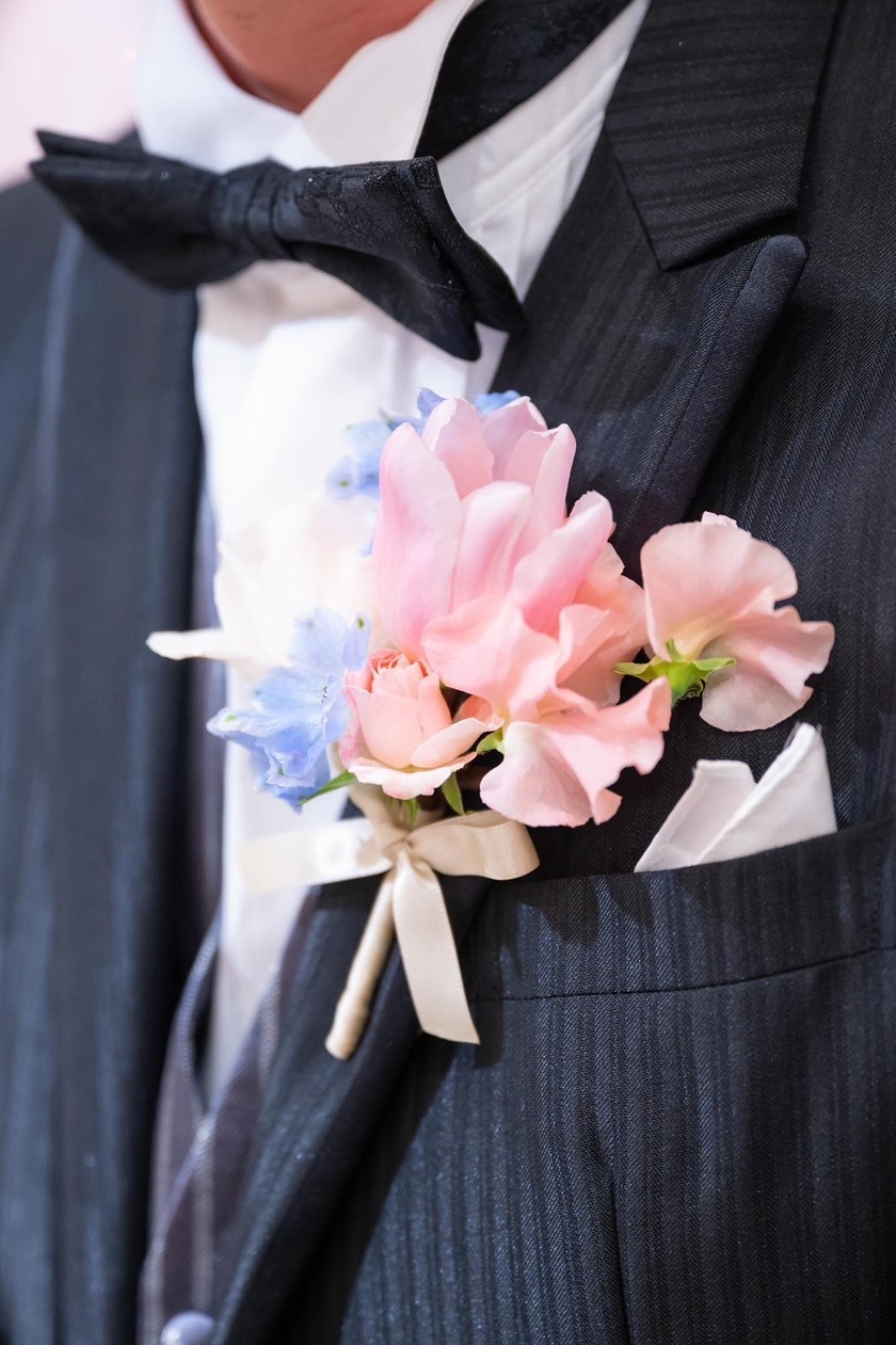 Are there certain flowers that cannot be specified depending on the season? Check with actual wedding photos [Bouquet and Floral Decoration Calendar].にて紹介している画像