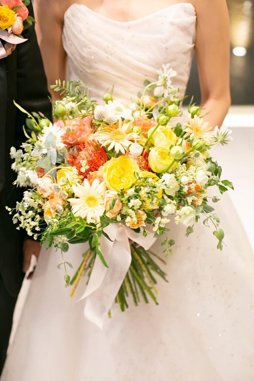 Are there certain flowers that cannot be specified depending on the season? Check with actual wedding photos [Bouquet and Floral Decoration Calendar].にて紹介している画像