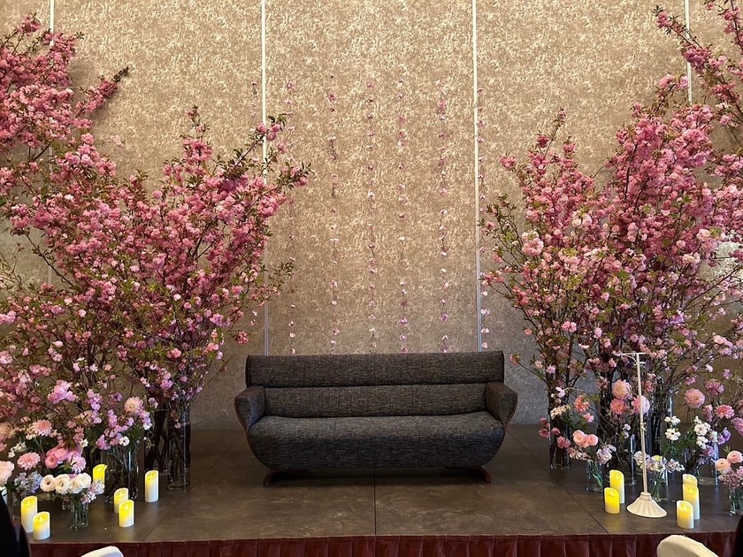 Are there certain flowers that cannot be specified depending on the season? Check with actual wedding photos [Bouquet and Floral Decoration Calendar].にて紹介している画像