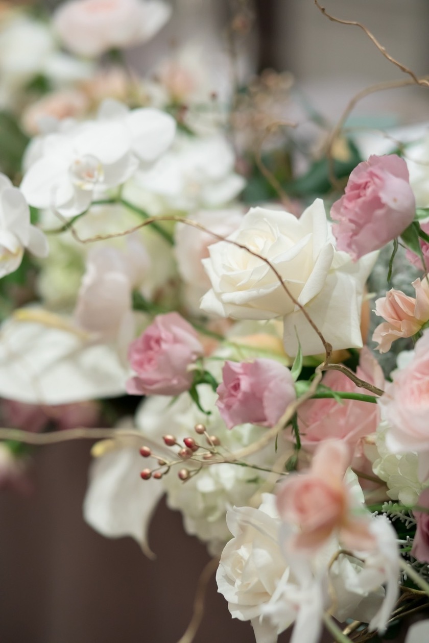 Are there certain flowers that cannot be specified depending on the season? Check with actual wedding photos [Bouquet and Floral Decoration Calendar].にて紹介している画像