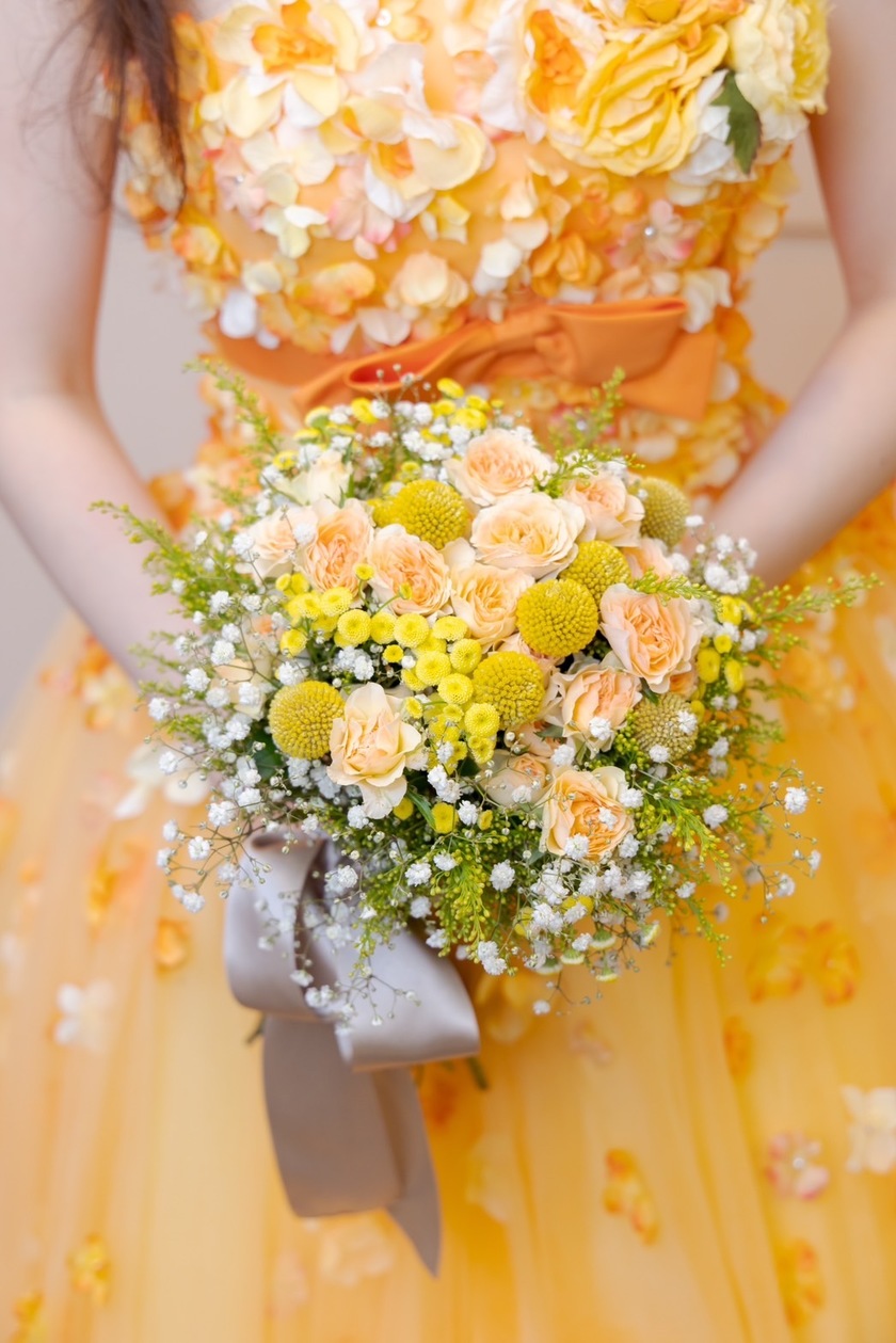 Are there certain flowers that cannot be specified depending on the season? Check with actual wedding photos [Bouquet and Floral Decoration Calendar].にて紹介している画像