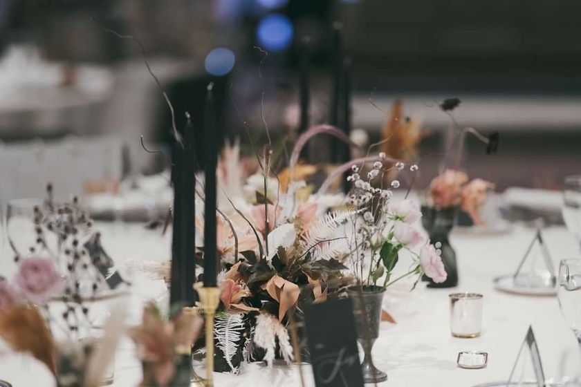 Are there certain flowers that cannot be specified depending on the season? Check with actual wedding photos [Bouquet and Floral Decoration Calendar].にて紹介している画像