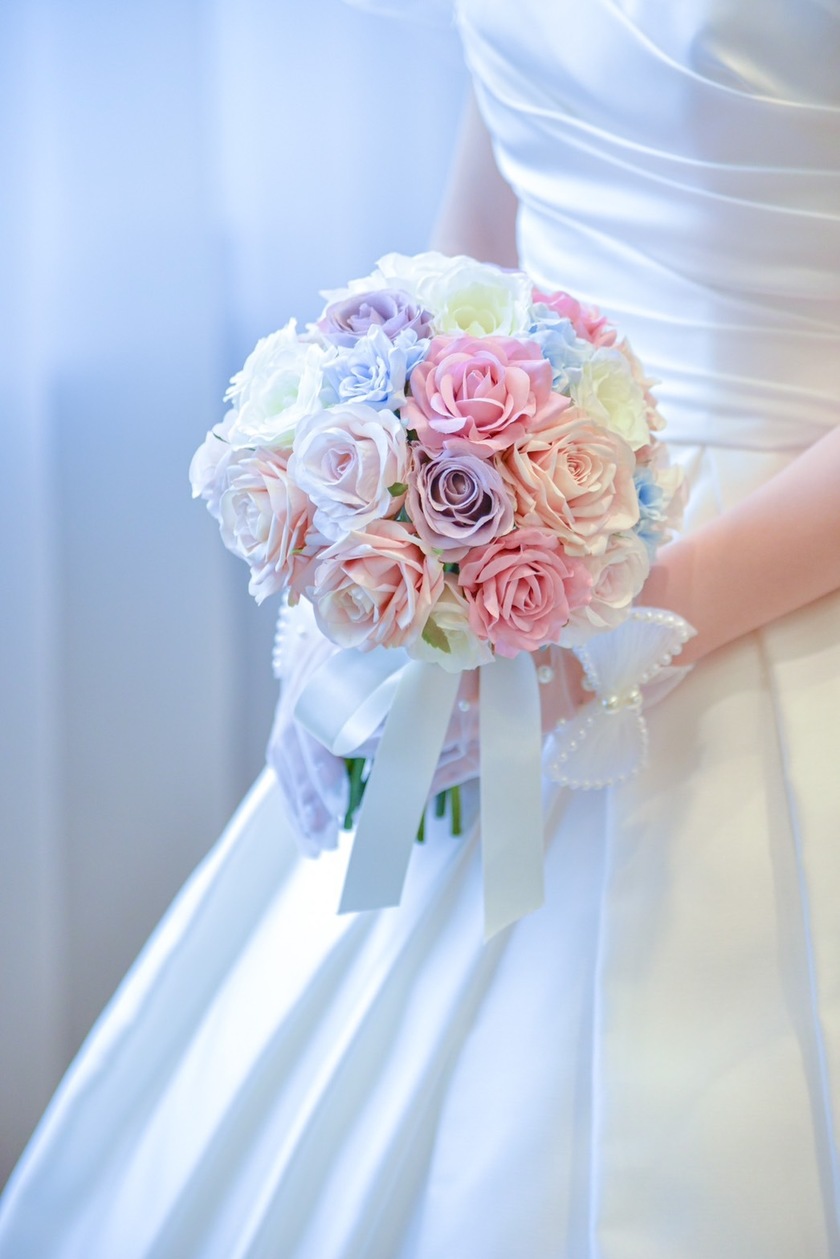 Are there certain flowers that cannot be specified depending on the season? Check with actual wedding photos [Bouquet and Floral Decoration Calendar].にて紹介している画像