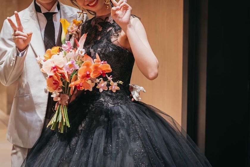 コンサートでよく聞くあれ！披露宴の入場前に「影ナレ」を取り入れると盛り上がる🫶にて紹介している画像