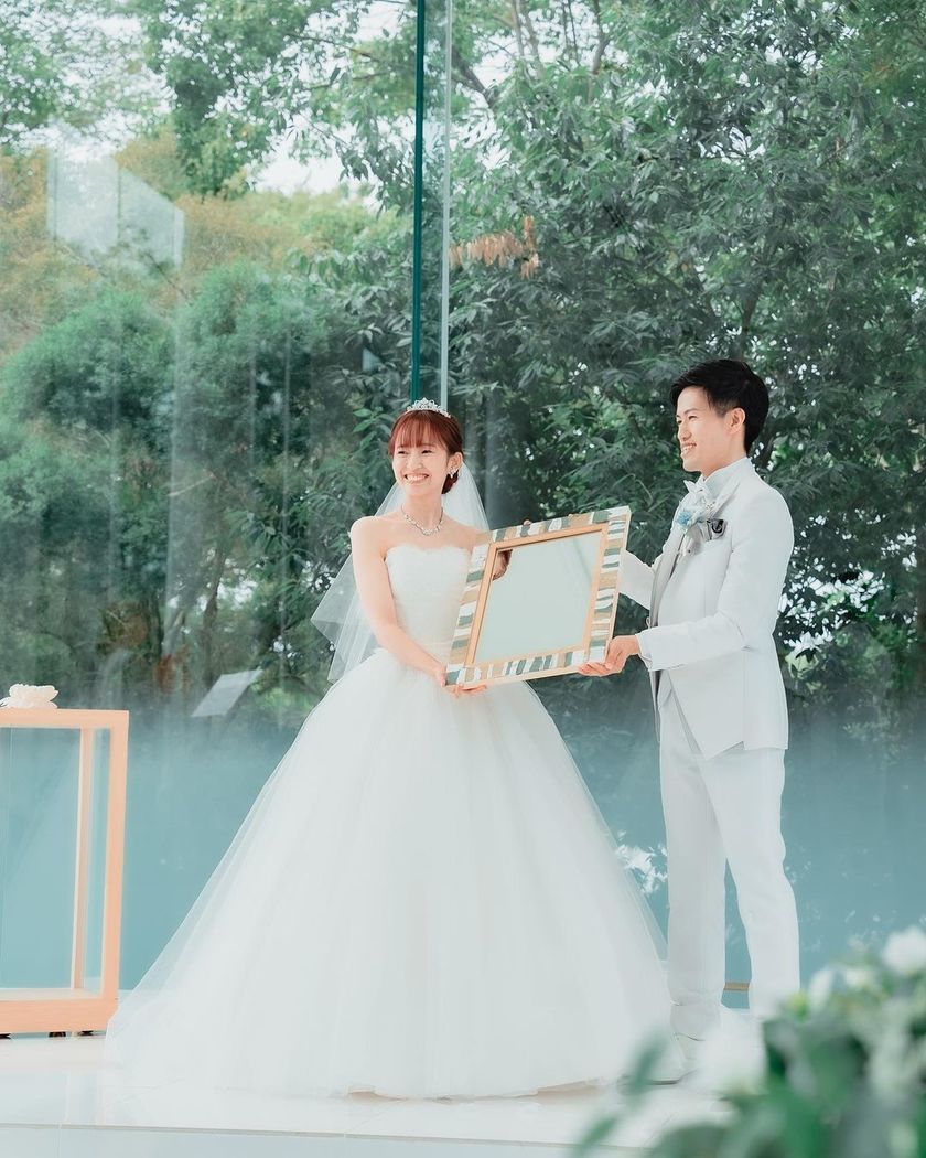 Four Great Arrangements for "Wedding Canvas" as a Photo Frame or Mirror 🪞🎨🖼にて紹介している画像