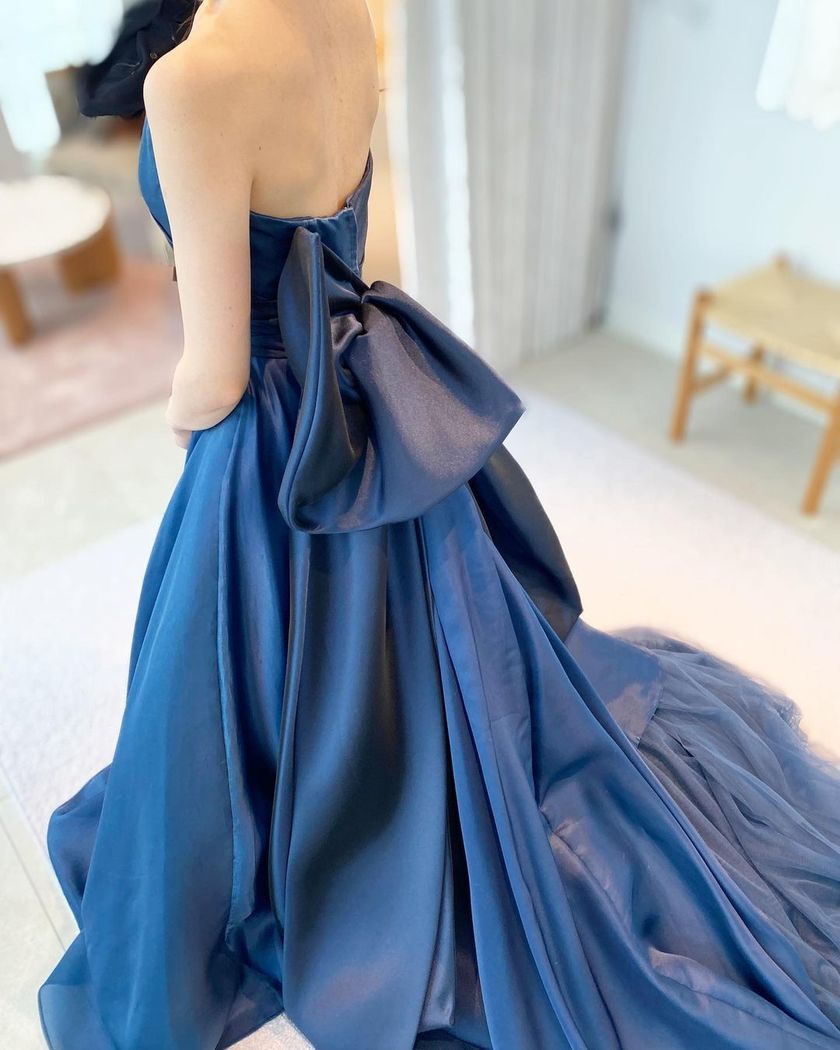 レアな、別注カラーもある！憧れブランド【アントニオリーヴァ】のカラードレス特集♡にて紹介している画像