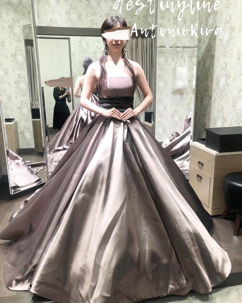 レアな、別注カラーもある！憧れブランド【アントニオリーヴァ】のカラードレス特集♡にて紹介している画像