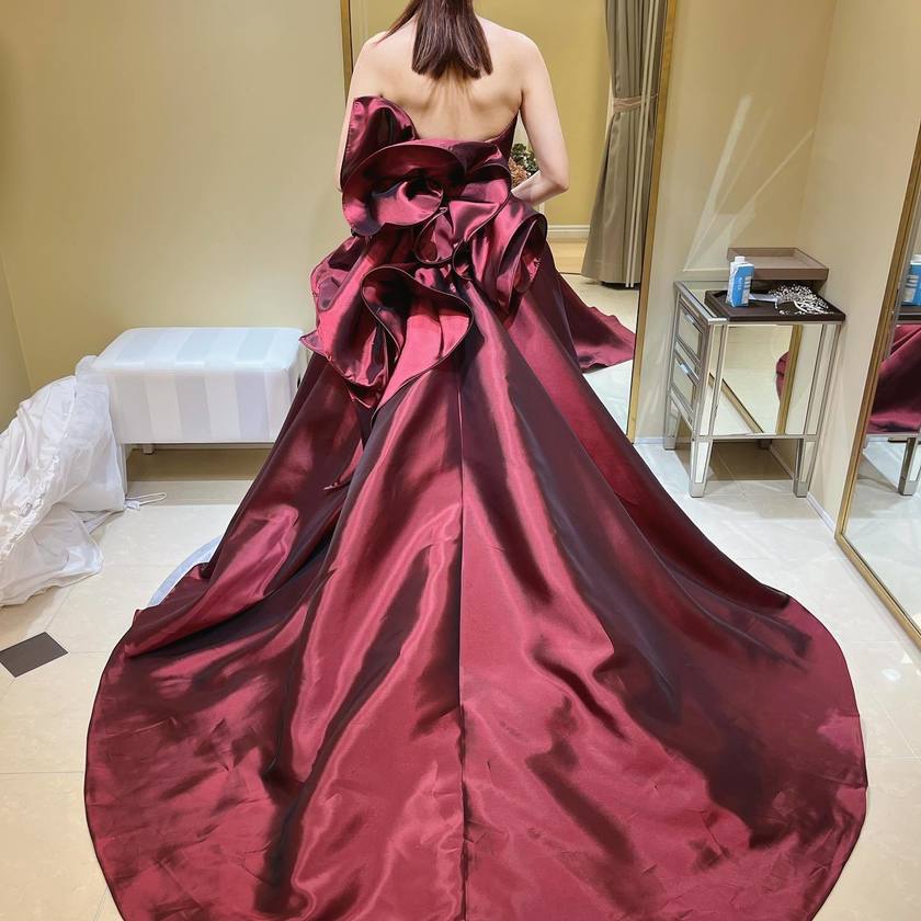 レアな、別注カラーもある！憧れブランド【アントニオリーヴァ】のカラードレス特集♡にて紹介している画像