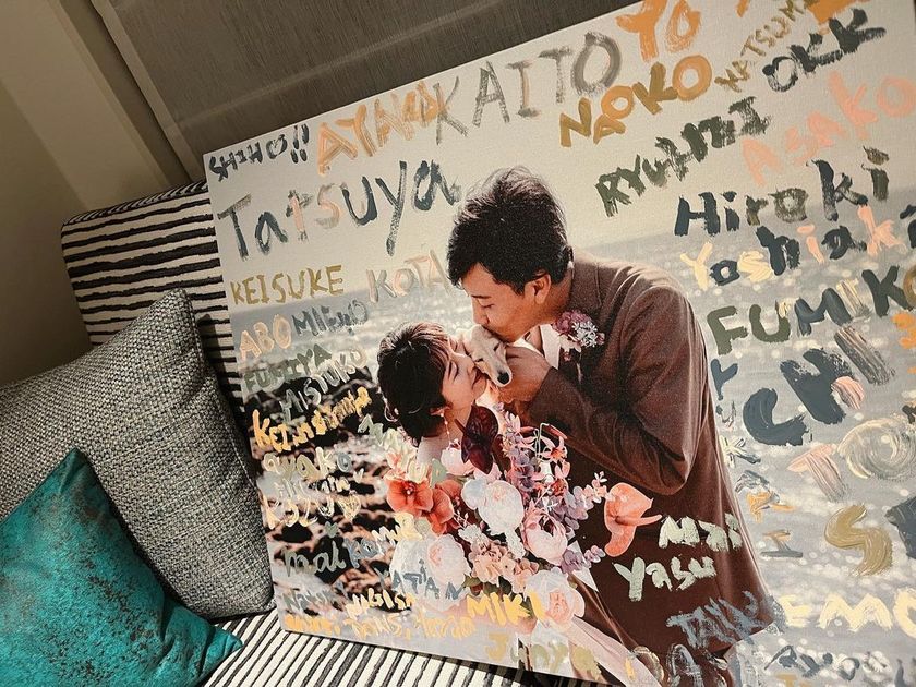 艺术作品的想象🎨婚纱摄影中的婚礼画布，真是太棒了！にて紹介している画像