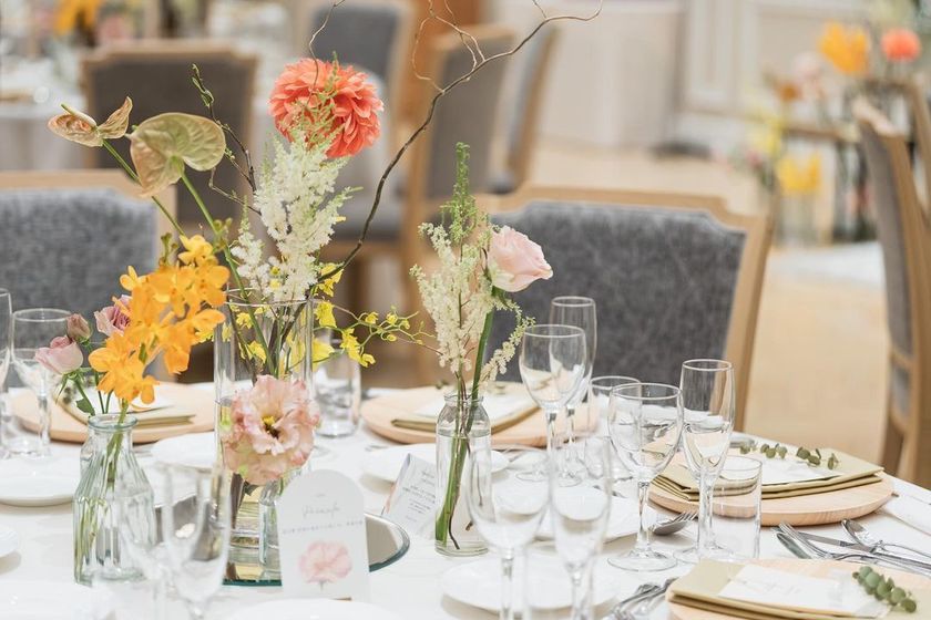 プチ流行中！？意味があって素敵な「お花と花言葉」のテーブルナンバー🌸🌻にて紹介している画像