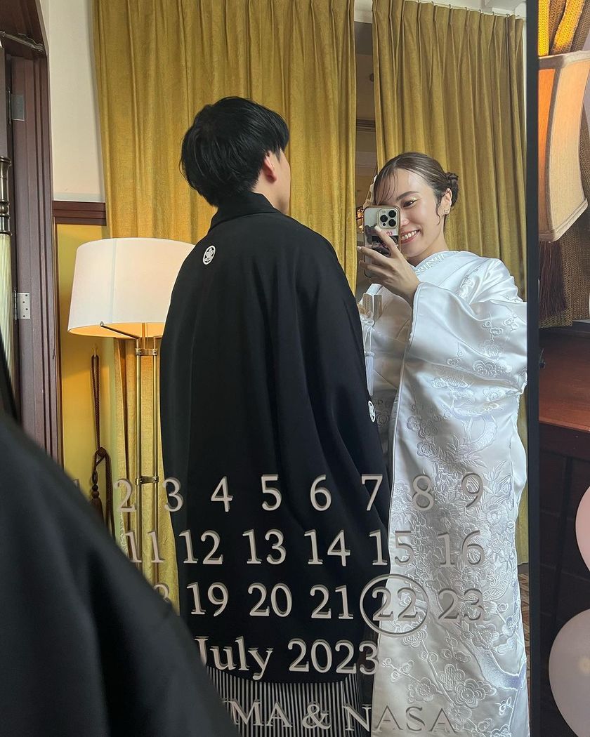 The full-length mirror size is cute. The Margiela-style calendar design of the welcome mirror is stylish 🪞🗓️にて紹介している画像