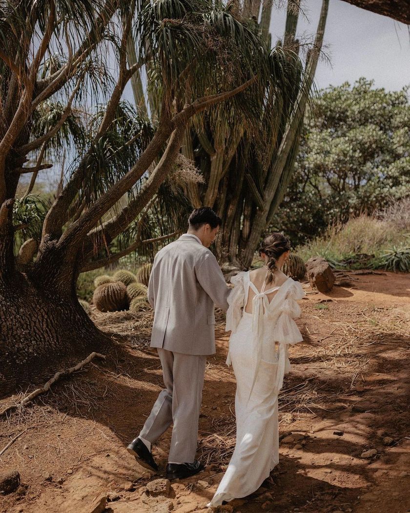 A Different Image Than Before❣️ Is This Hawaii? A Surprising Collection of Hawaii Wedding Photos 🌵🌺にて紹介している画像