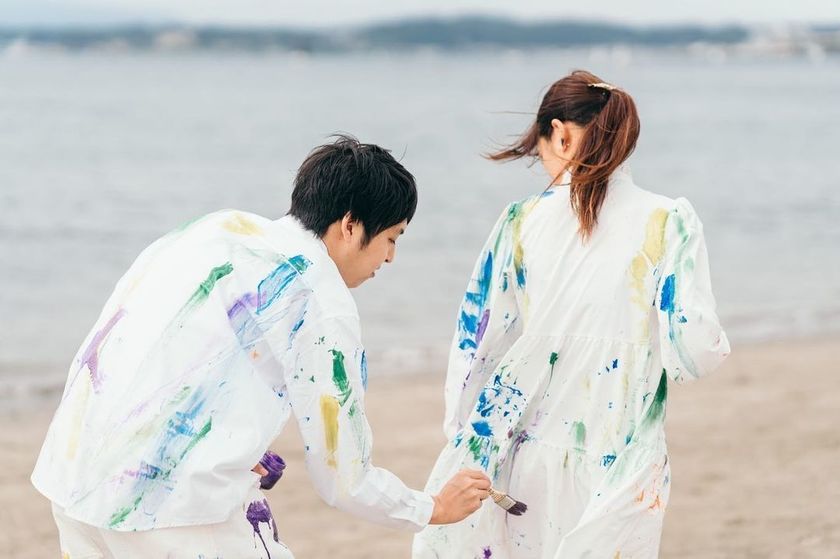 一度はやってみたい♡「ペイントフォト」のやり方・流れ・準備するもの・撮りたい写真まとめ🎨にて紹介している画像