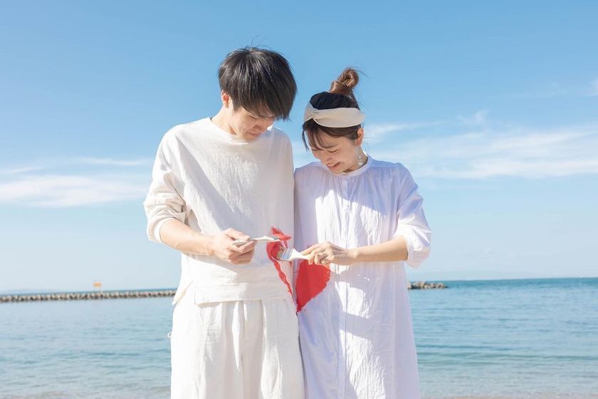 一度はやってみたい♡「ペイントフォト」のやり方・流れ・準備するもの・撮りたい写真まとめ🎨にて紹介している画像