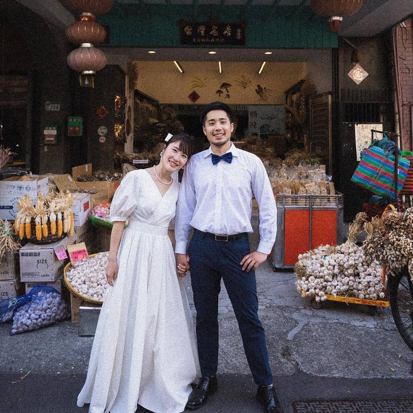 Retro night markets and classic locations ♡ Wonderful wedding photos from "pre-wedding shoots in Taiwan" and affordable photo plan information 🇹🇼にて紹介している画像
