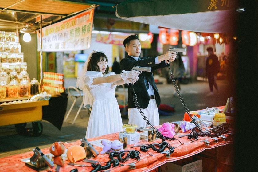 Retro night markets and classic locations ♡ Wonderful wedding photos from "pre-wedding shoots in Taiwan" and affordable photo plan information 🇹🇼にて紹介している画像