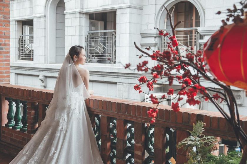 Retro night markets and classic locations ♡ Wonderful wedding photos from "pre-wedding shoots in Taiwan" and affordable photo plan information 🇹🇼にて紹介している画像