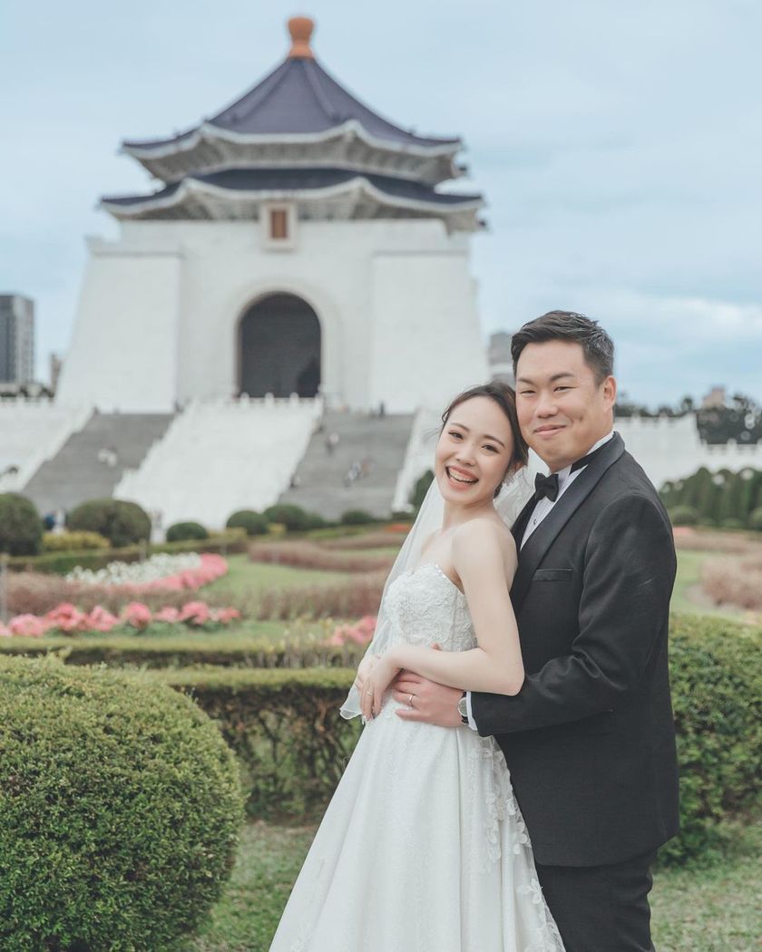 Retro night markets and classic locations ♡ Wonderful wedding photos from "pre-wedding shoots in Taiwan" and affordable photo plan information 🇹🇼にて紹介している画像