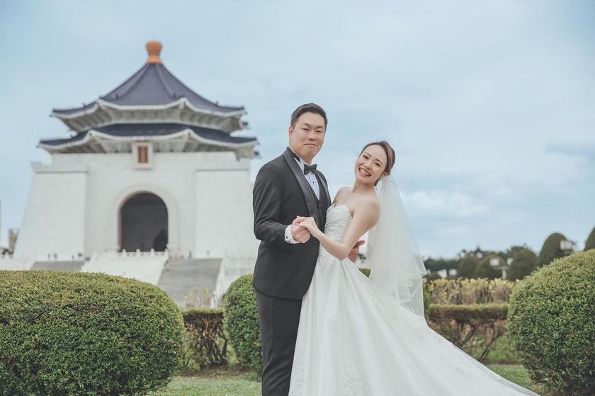 Retro night markets and classic locations ♡ Wonderful wedding photos from "pre-wedding shoots in Taiwan" and affordable photo plan information 🇹🇼にて紹介している画像