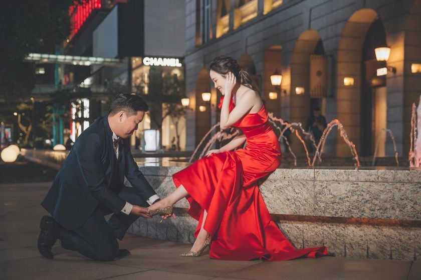 Retro night markets and classic locations ♡ Wonderful wedding photos from "pre-wedding shoots in Taiwan" and affordable photo plan information 🇹🇼にて紹介している画像