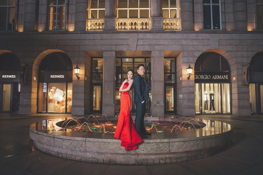 Retro night markets and classic locations ♡ Wonderful wedding photos from "pre-wedding shoots in Taiwan" and affordable photo plan information 🇹🇼にて紹介している画像