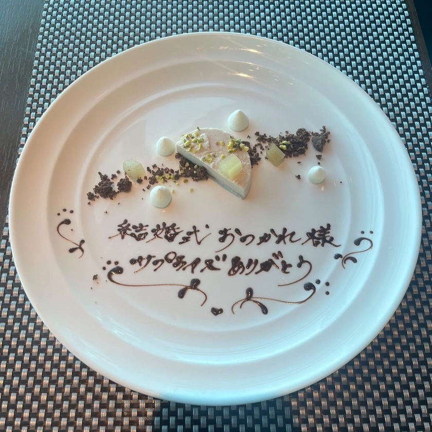 【65 Stores】Restaurants Across the Country Featuring Cute Message Plates for Weddings, Anniversaries, and Birthdays 🎂🍓にて紹介している画像