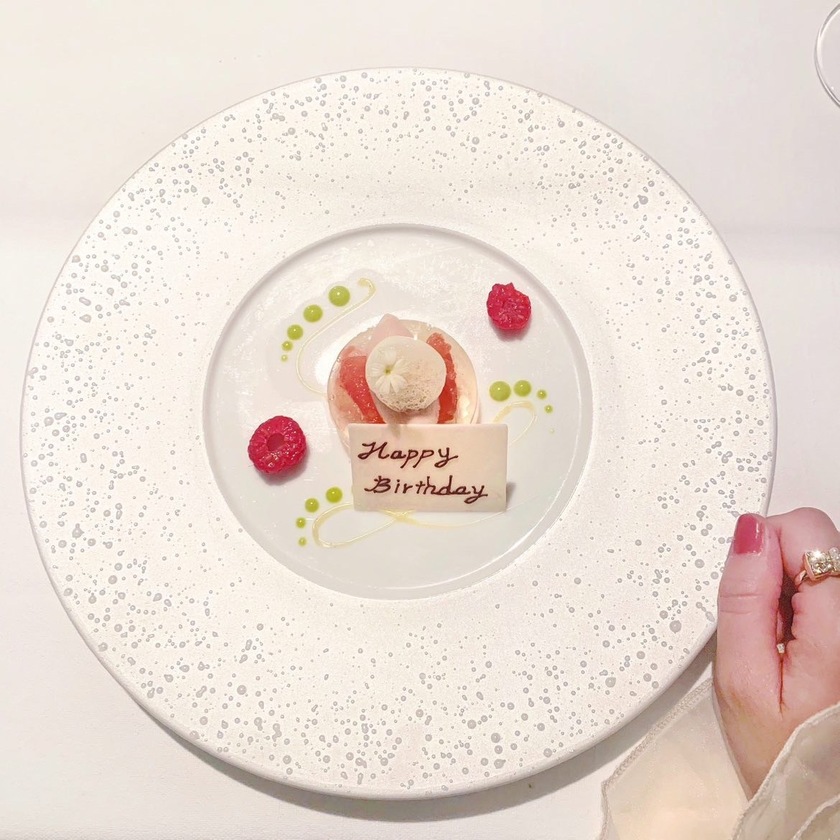 【65 Stores】Restaurants Across the Country Featuring Cute Message Plates for Weddings, Anniversaries, and Birthdays 🎂🍓にて紹介している画像