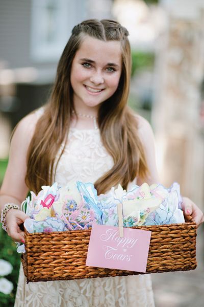 花嫁ハンカチ＊結婚式のHappy Tearsは花嫁さんの最後の涙♡にて紹介している画像