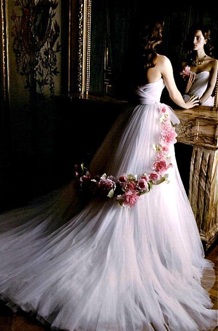 Atelier for Ladies: Indulge in the Exquisite Dresses Crafted by Dior♡にて紹介している画像