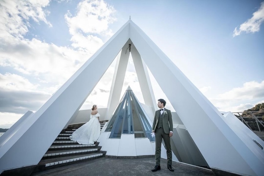 Stylish location photo spot discovered 📍 It's the 【Sea Pyramid】 at the triangular port in Kumamoto, where you can take amazing photos!にて紹介している画像