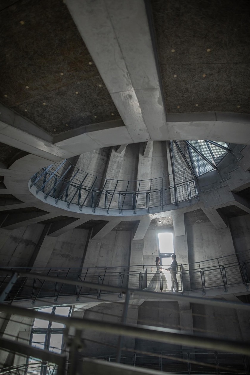 Stylish location photo spot discovered 📍 It's the 【Sea Pyramid】 at the triangular port in Kumamoto, where you can take amazing photos!にて紹介している画像
