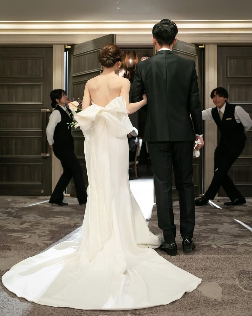 드레스 컨시어지에 문의가 많은 머메이드 드레스♡ANTONIO RIVA【VENERE】にて紹介している画像