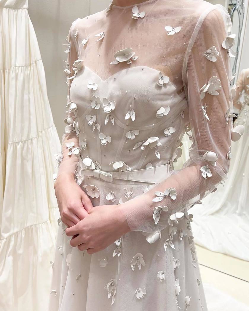 少し個性的なデザインにときめく♡イスラエル発のドレスブランド「リズ・マルチネス」特集にて紹介している画像