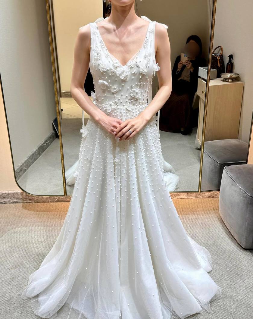 少し個性的なデザインにときめく♡イスラエル発のドレスブランド「リズ・マルチネス」特集にて紹介している画像