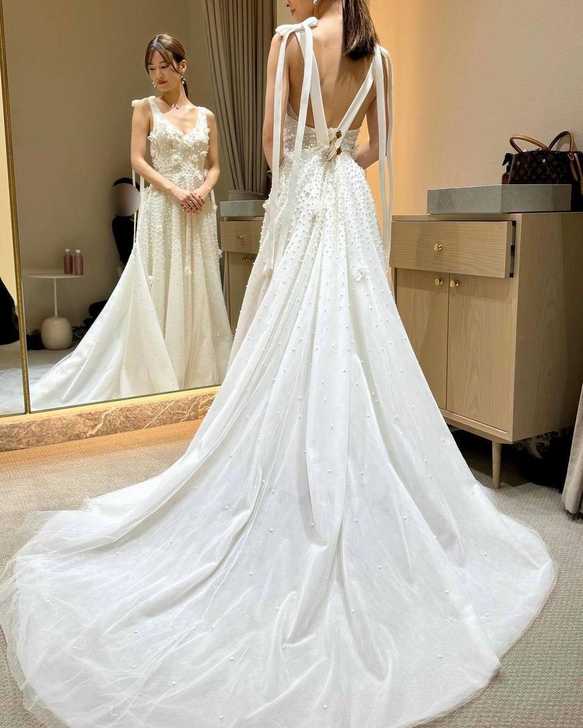 少し個性的なデザインにときめく♡イスラエル発のドレスブランド「リズ・マルチネス」特集にて紹介している画像