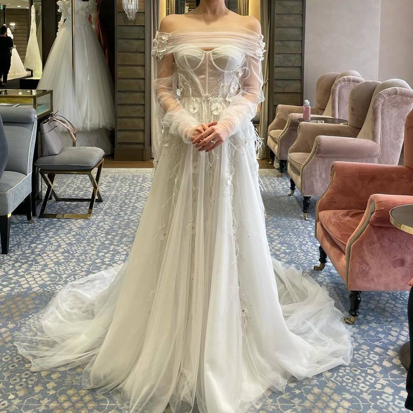 少し個性的なデザインにときめく♡イスラエル発のドレスブランド「リズ・マルチネス」特集にて紹介している画像