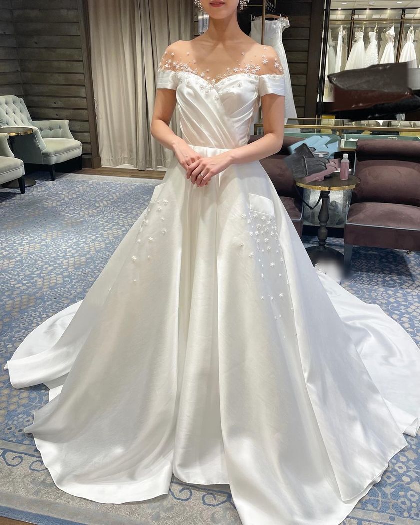 少し個性的なデザインにときめく♡イスラエル発のドレスブランド「リズ・マルチネス」特集にて紹介している画像