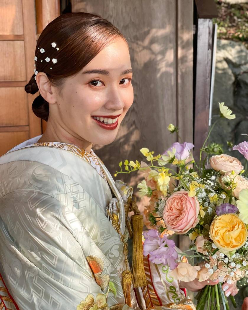 It's cute to apply it in a scattered way! *"Gypsophila Hair Arrangement" 2024 version♡にて紹介している画像