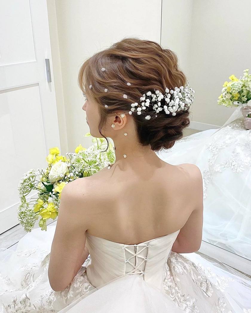It's cute to apply it in a scattered way! *"Gypsophila Hair Arrangement" 2024 version♡にて紹介している画像