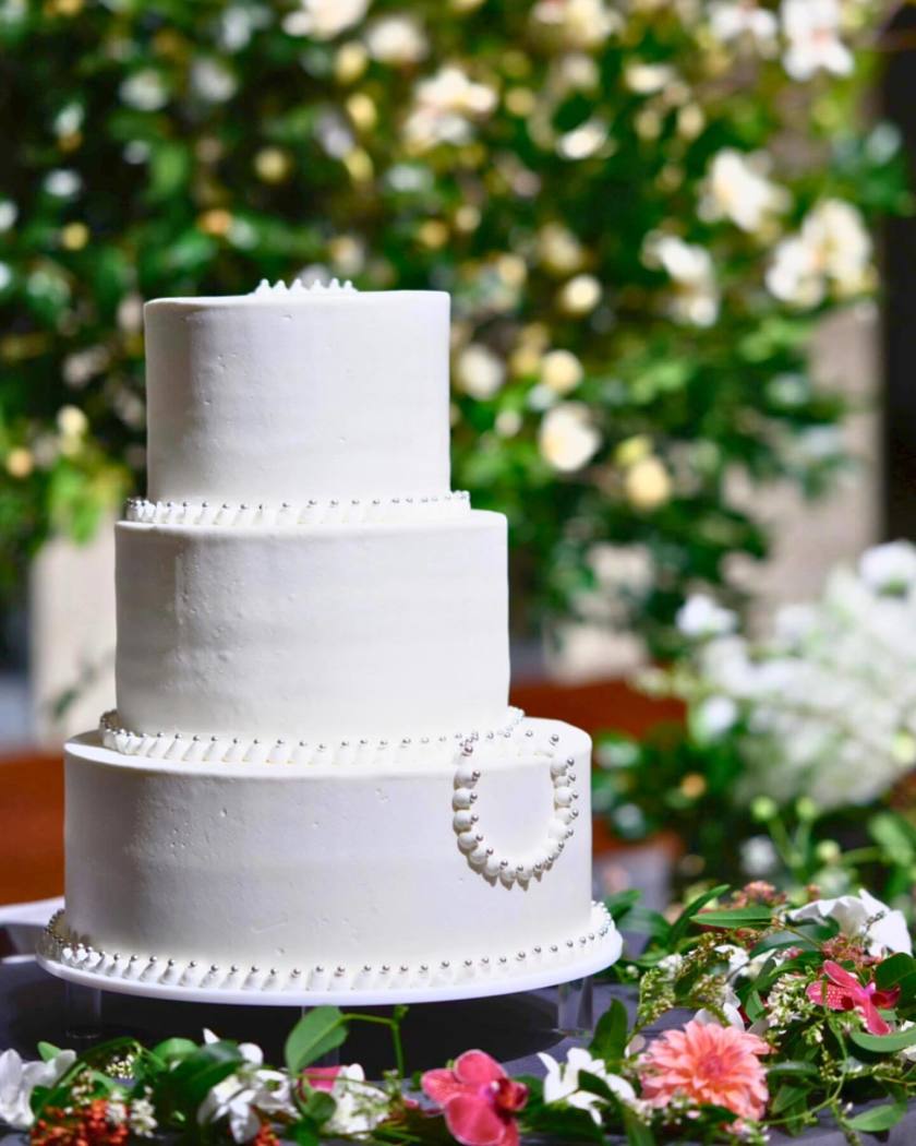 【2024】Please refer to this ♡ 18 stylish and cute wedding cakes that I thought were adorable 🎂にて紹介している画像