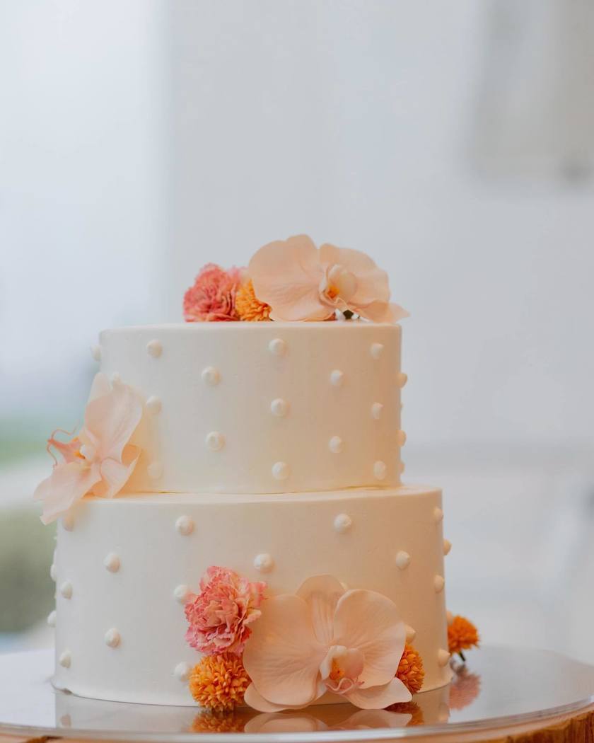 【2024】Please refer to this ♡ 18 stylish and cute wedding cakes that I thought were adorable 🎂にて紹介している画像