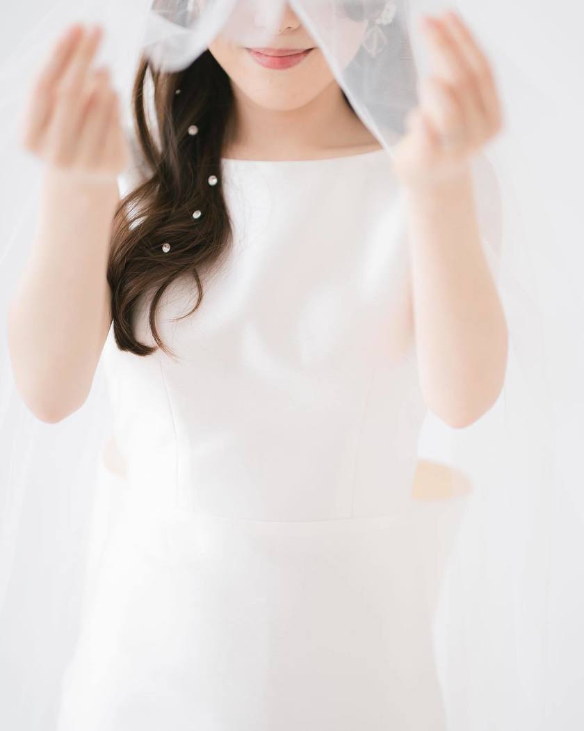 12 Selections of "Bijou Hair" Arrangements with Rhinestones on Shimmering Hair 💎にて紹介している画像